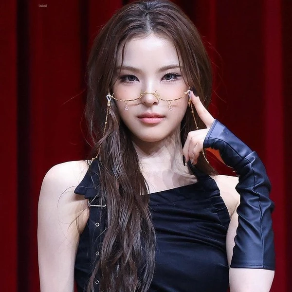 마이 (izna) 팬심 가득한 인기 사진