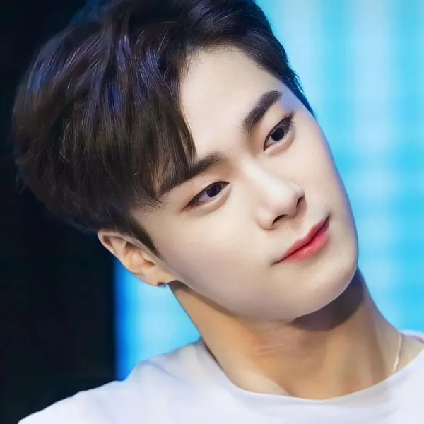 Today's Most Loved Moonbin (ASTRO)