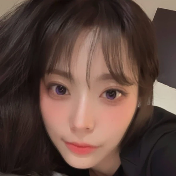 Today's Most Loved Siyeon (QWER)