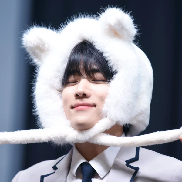 팬덤이 만들어낸 빛나는 재찬 (DKZ)의 순간