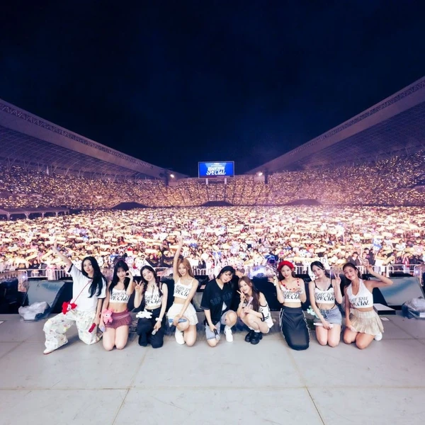 Penampilan TWICE yang Paling Dicintai Hari Ini