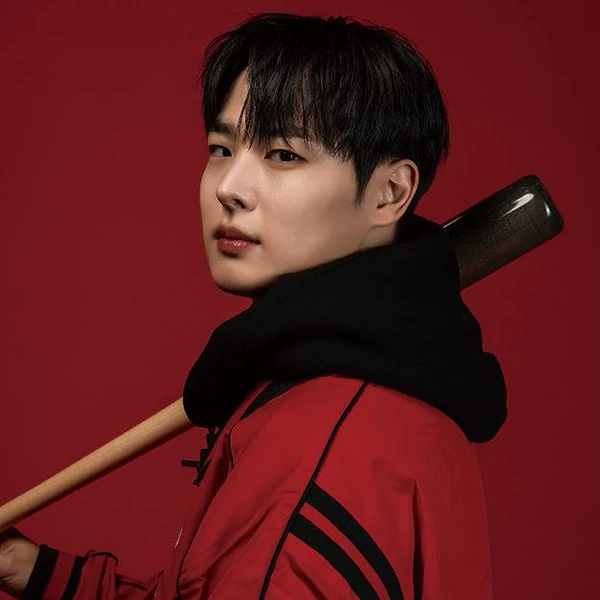 Shining profile picture of Choi Byungchan on today's Choeaedol