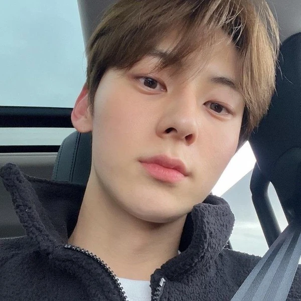 Fans' Pick: Best Moment of Hwang Minhyun