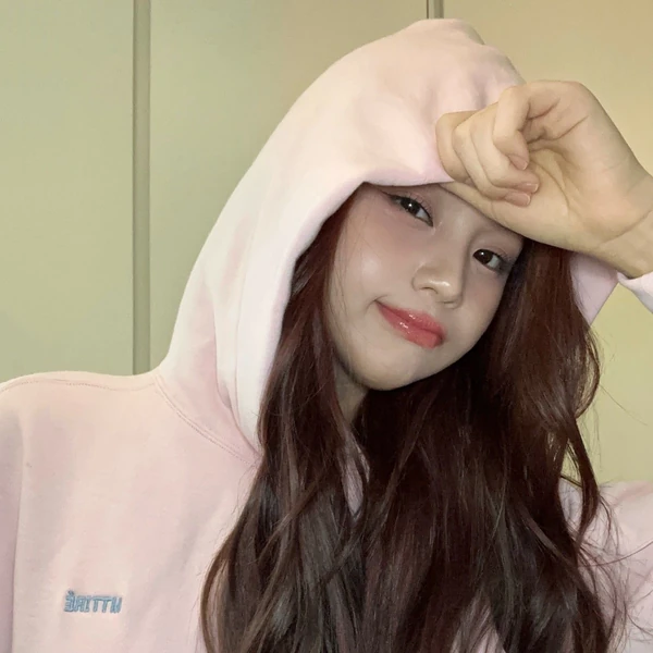 Penampilan VIVIZ yang Paling Dicintai Hari Ini