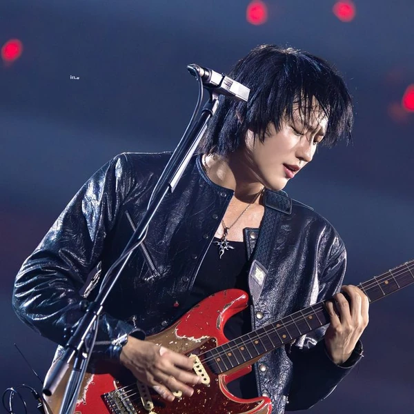 充滿粉絲愛意的WOODZ人氣照片