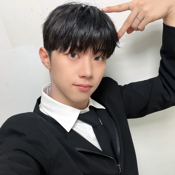 Fans' Pick: Best Moment of Hyunwoo (Xikers)