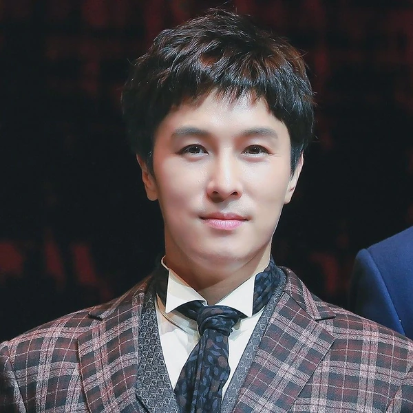 Fans' Pick: Best Moment of Kim Dongwan (SHINHWA)