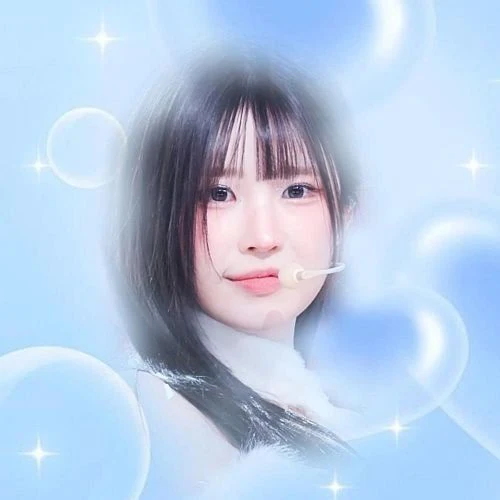 充满粉丝爱意的宋河英 (fromis_9)人气照片