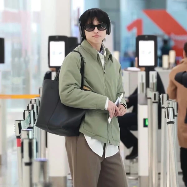 Today's Most Loved WOODZ