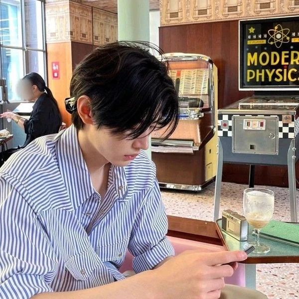 Most popular banner post of Sunghoon (ENHYPEN) in the community