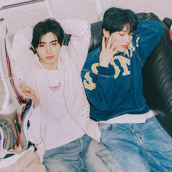 Most popular banner post of Sunghoon (ENHYPEN) in the community