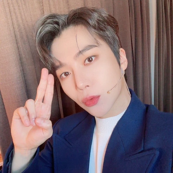 Top Photo Full of Jinho (PENTAGON) Love