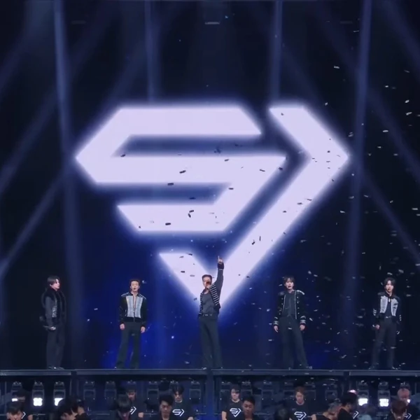 Today's Most Loved Siwon (Super Junior)