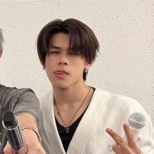 Top Photo Full of LYKN Love