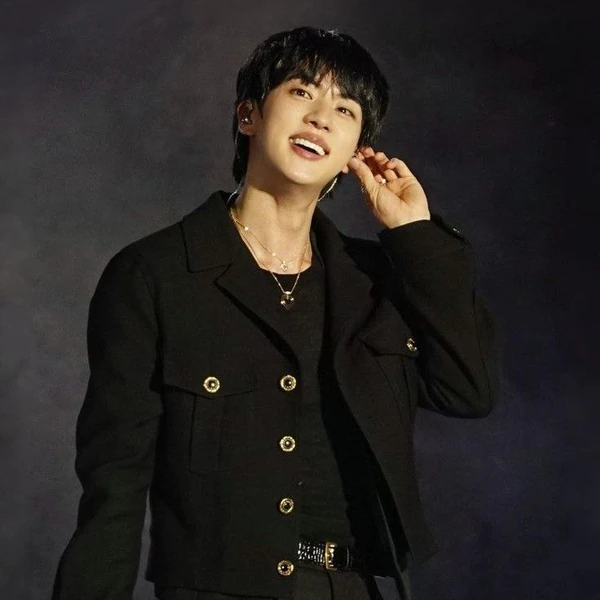 Momen Terbaik Jin (BTS) Pilihan Penggemar