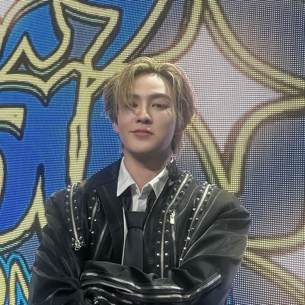 Top Photo Full of Heart (BUS) Love