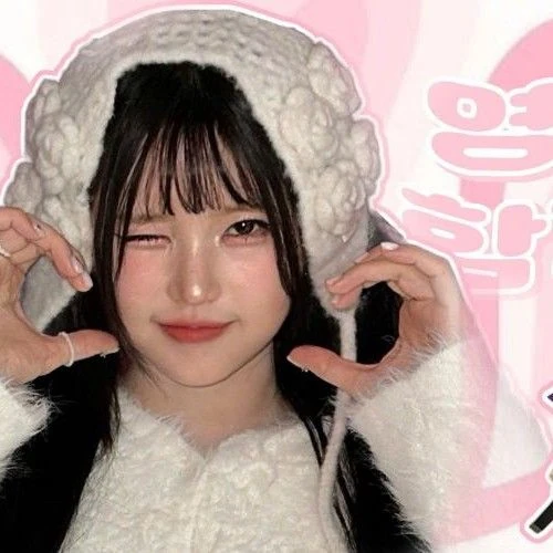 Top Photo Full of Song Hayoung (fromis_9) Love