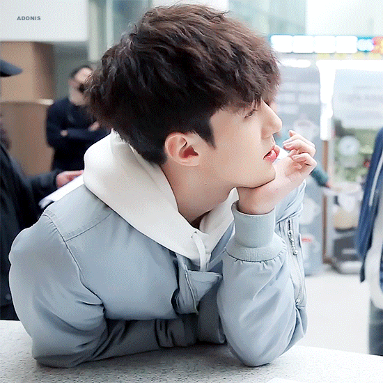 오늘 가장 사랑받은 세훈 (EXO)의 모습