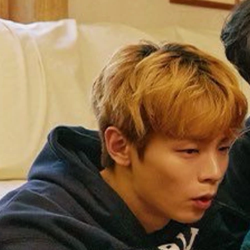 Popular profile image of LUCY selected by votes