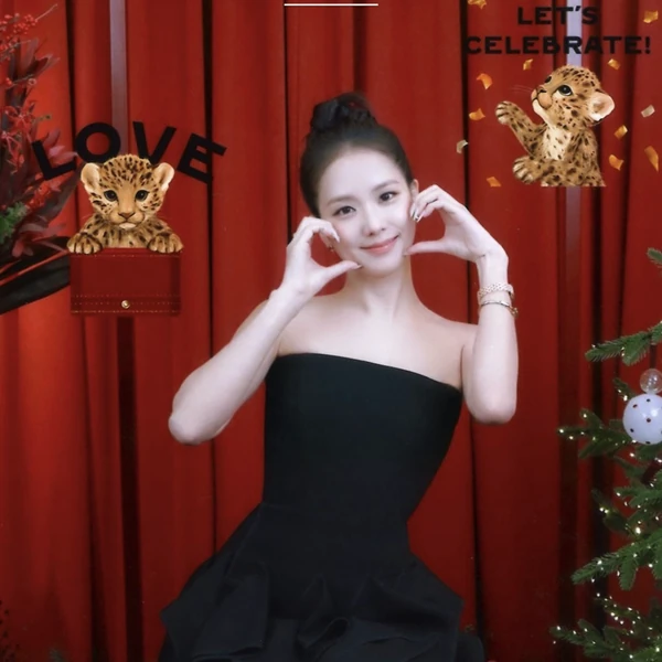 Today's Most Loved Jisoo (BLACKPINK)