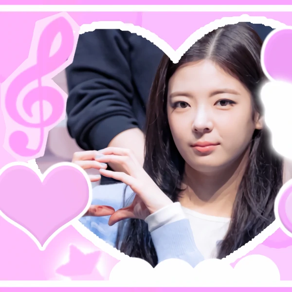 Signature photo of Lia (ITZY) capturing their charm