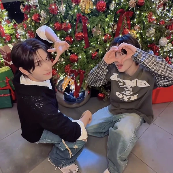 Shining profile picture of TWS on today's Choeaedol