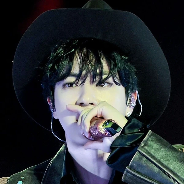 진 (방탄소년단) 팬심 가득한 인기 사진