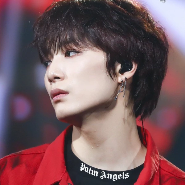 Today's Most Loved Kim Jonghyeon