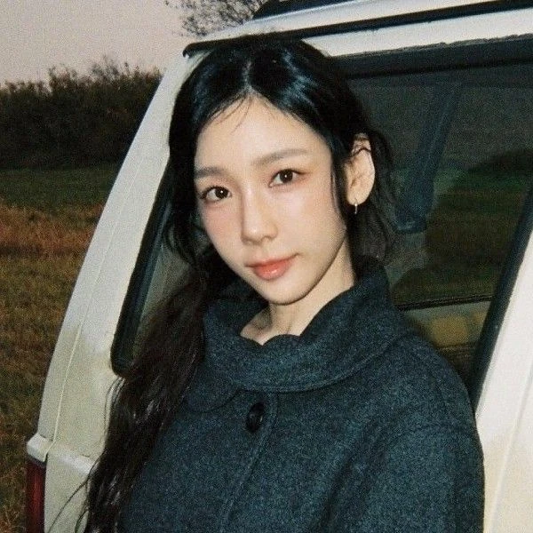 Today's Most Loved Taeyeon (Girls' Generation)