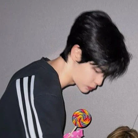 Top Photo Full of Tata (SMTR25) Love