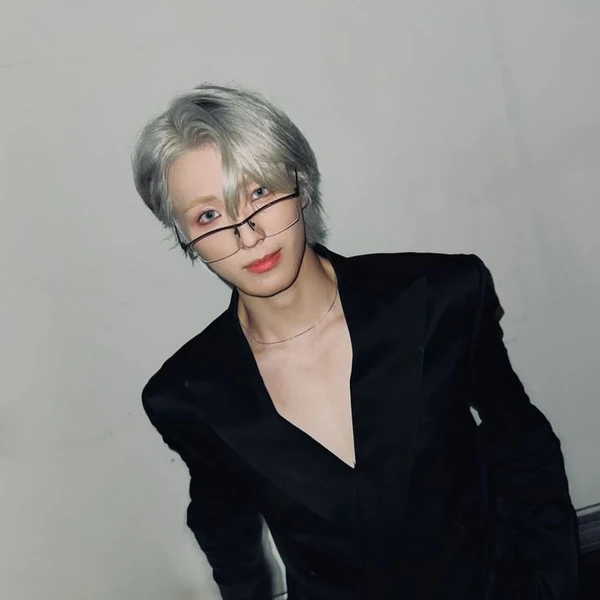 Top Photo Full of Yonghee (CIX) Love