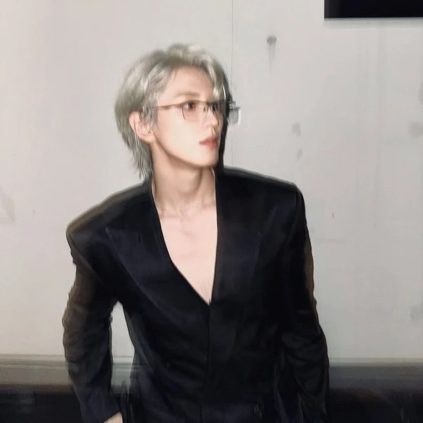 Today's Most Loved Yonghee (CIX)