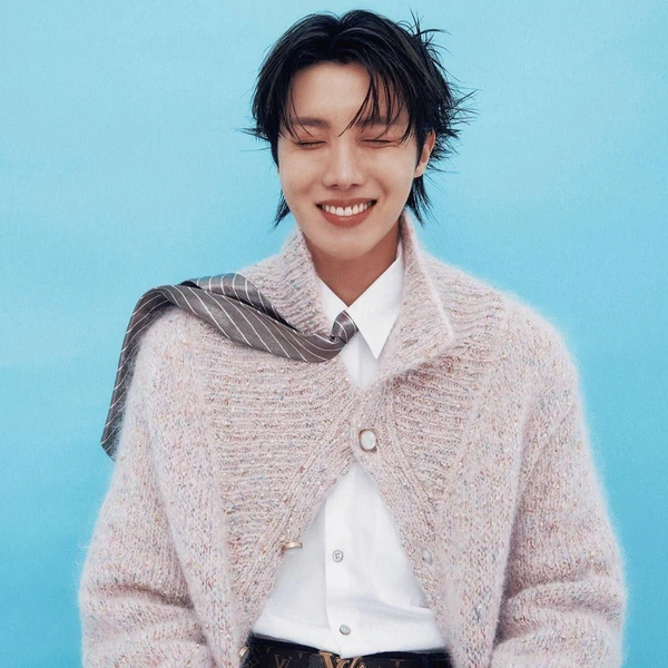 오늘 가장 사랑받은 제이홉 (방탄소년단)의 모습