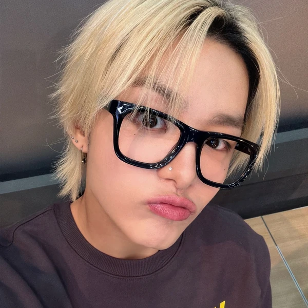 TREASURE 팬심 가득한 인기 사진