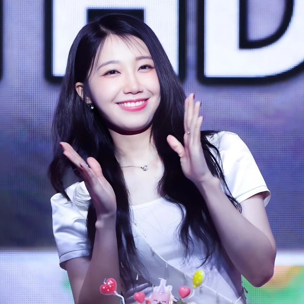 Fans' Pick: Best Moment of Jeong Eunji (Apink)