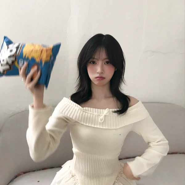 Today's Most Loved Liv (RESCENE)