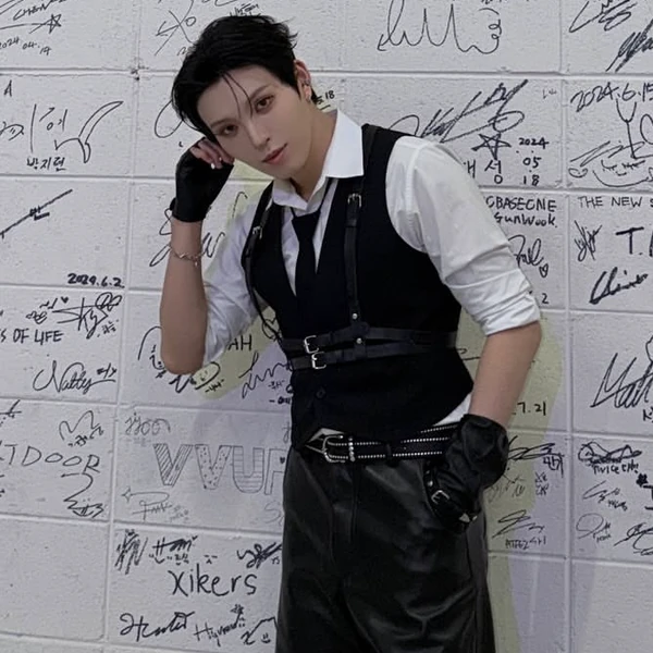 Signature photo of HEECHAN (DKB) capturing their charm