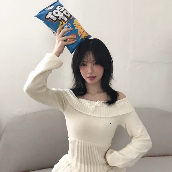 Today's Most Loved Liv (RESCENE)