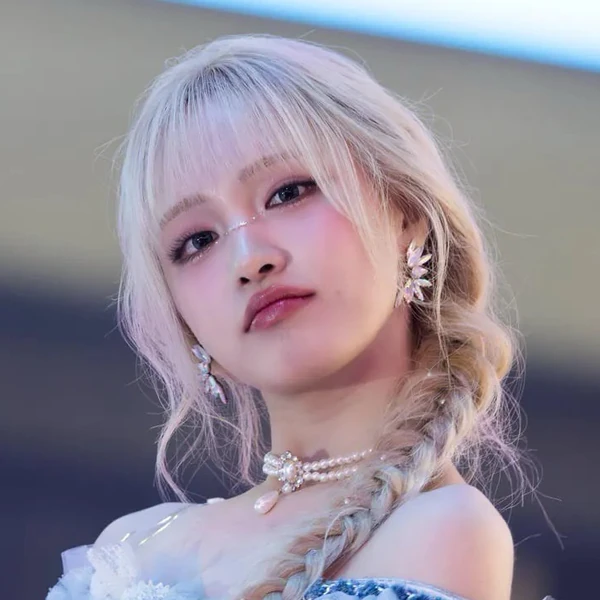 Top Photo Full of LIZ (IVE) Love