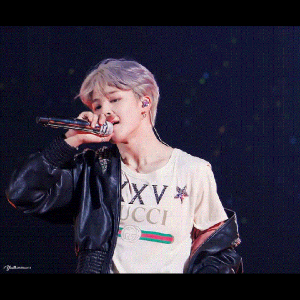 오늘 가장 사랑받은 지민 (방탄소년단)의 모습