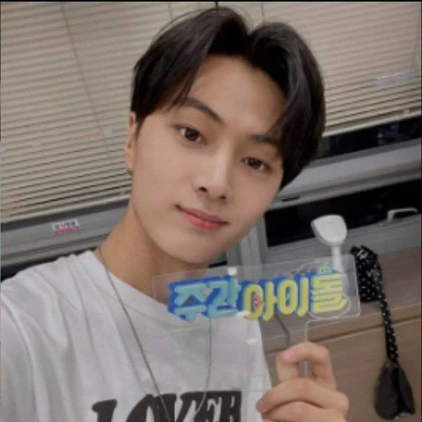 ENHYPEN 팬심 가득한 인기 사진