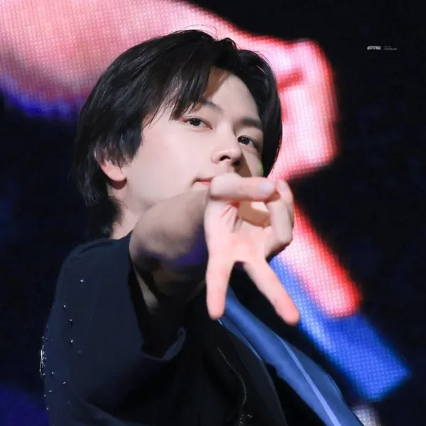 Top Photo Full of Yook Sungjae (BTOB) Love