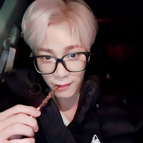 Top Photo Full of Moonbin (ASTRO) Love