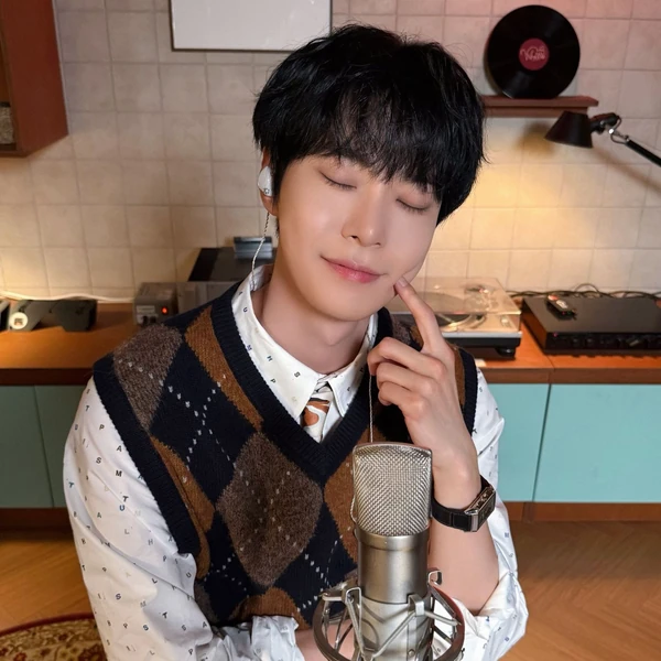 Today's Most Loved Doyoung (NCT 127)