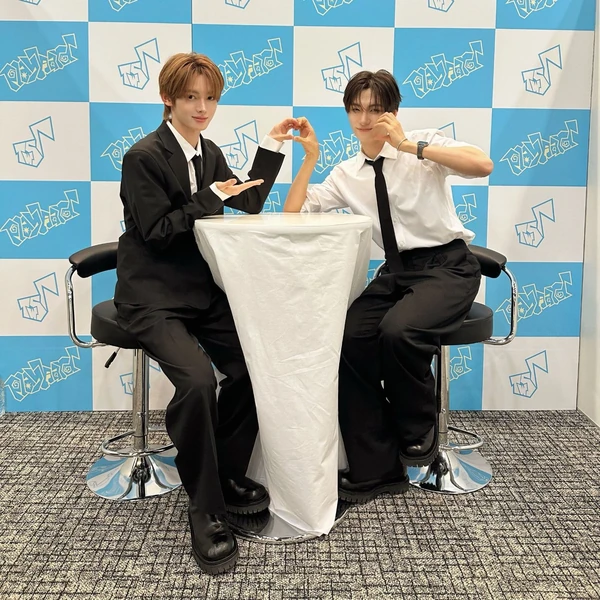 Top Photo Full of TWS Love