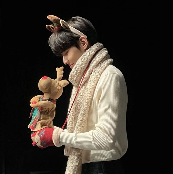 Top Photo Full of Lee Jinhyuk Love