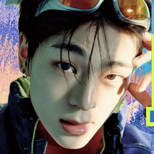 Signature photo of 金俊民 (WHIB) capturing their charm