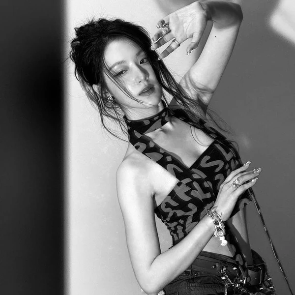 Foto Populer Penuh Cinta untuk Chaeryeong (ITZY)