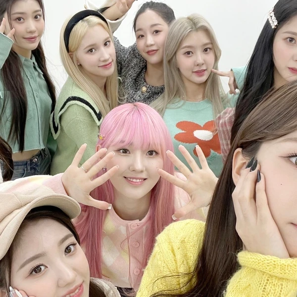 Top Photo Full of Seo Youngeun (Kep1er) Love