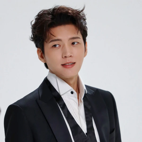 Top Photo Full of Woohyun (INFINITE) Love